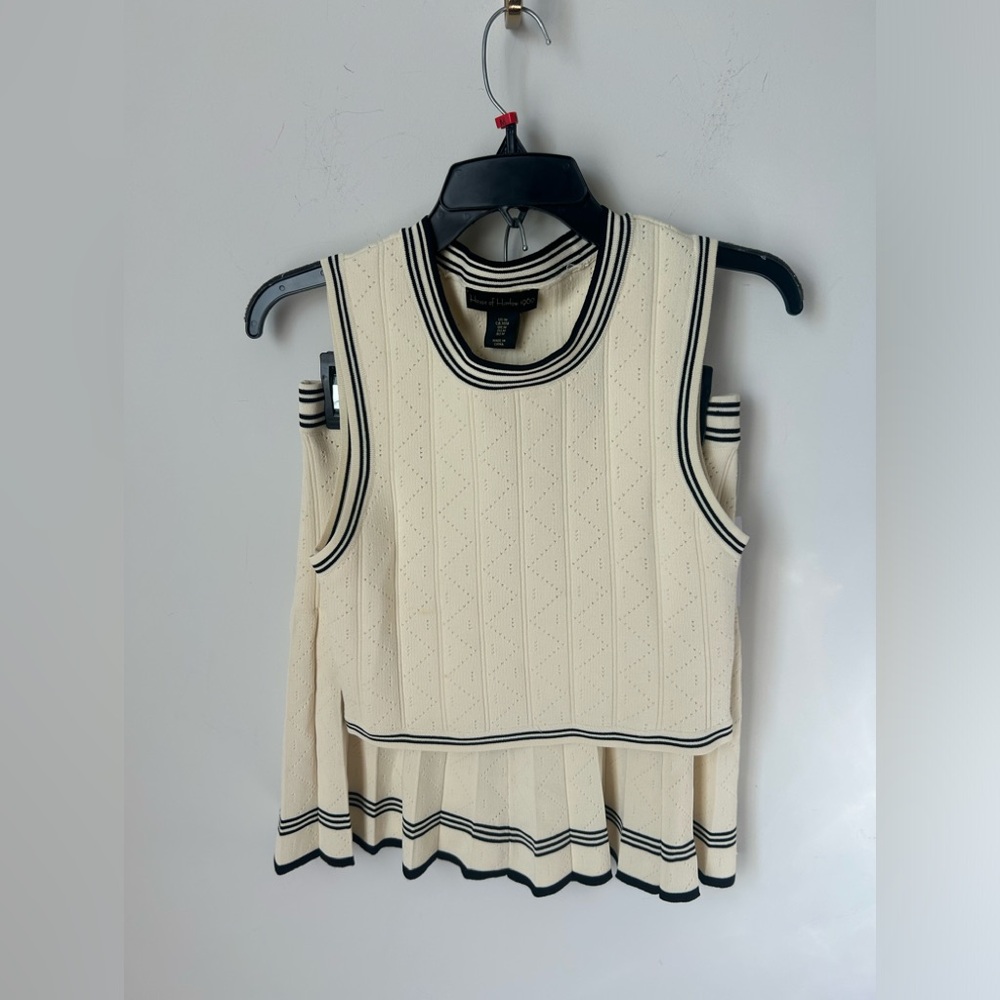 Cream Black trim sleeveless Crop Top and pleated skirt two piece Set